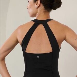 ATHLETA Transcend Built In Bra Tank Top| Black size M